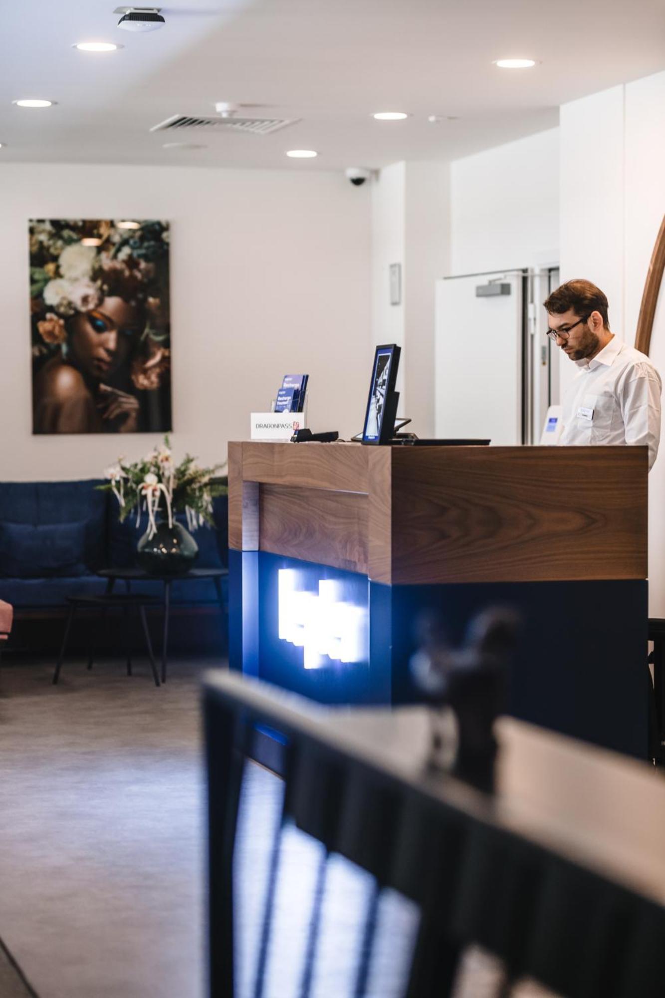 Kepler Club Riga Airport Hotel - Landside Public Area Ieki 外观 照片