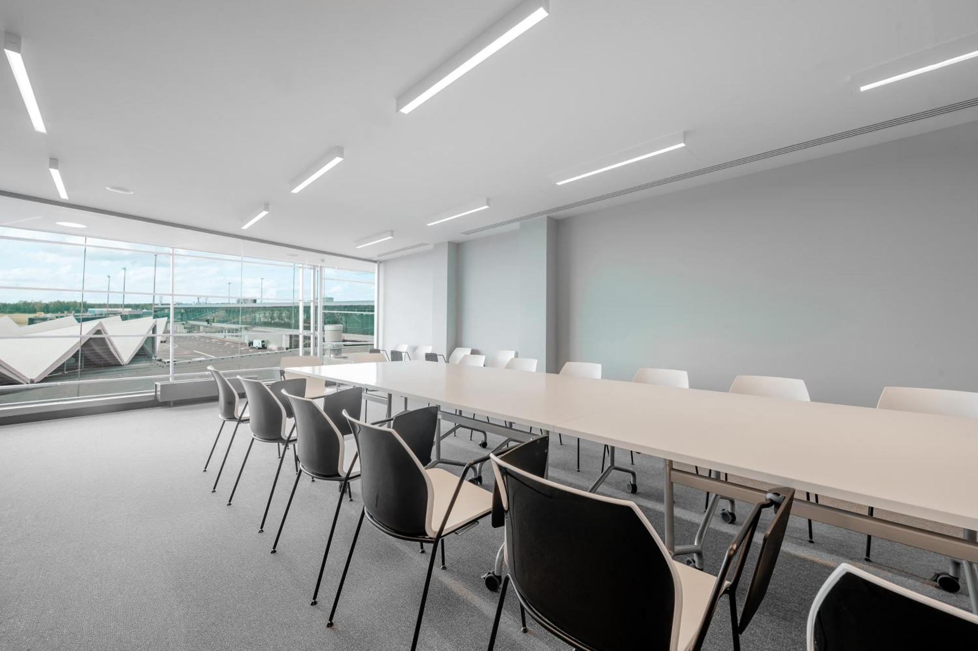 Kepler Club Riga Airport Hotel - Landside Public Area Ieki 外观 照片