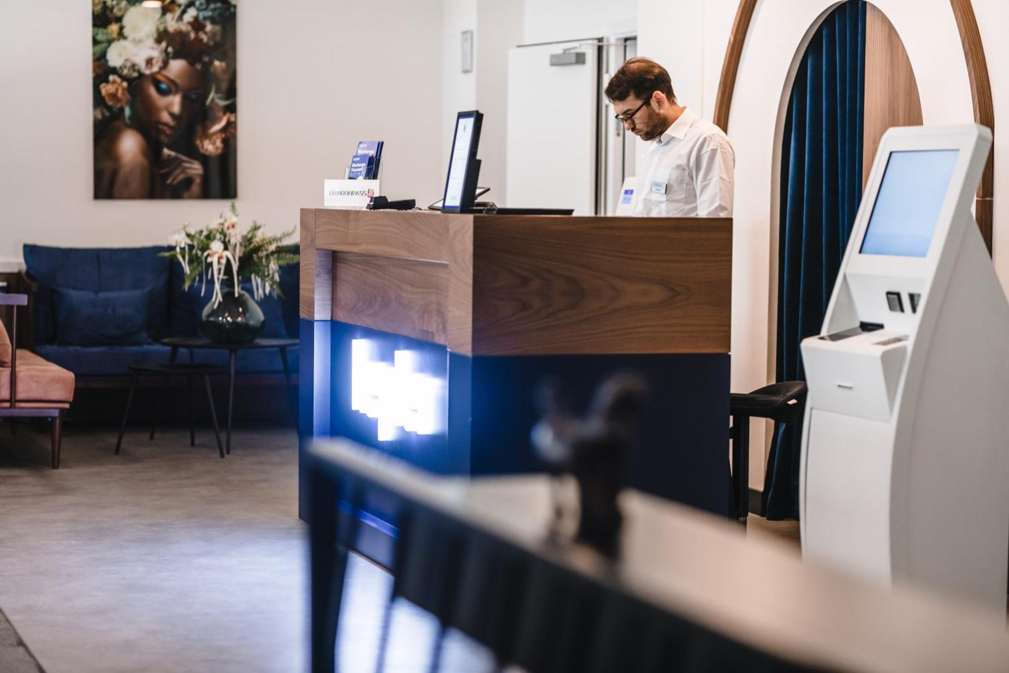 Kepler Club Riga Airport Hotel - Landside Public Area Ieki 外观 照片